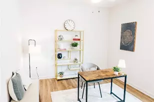 7051 Meadow Lake Blvd, Austin, TX 78744 - Photo 18