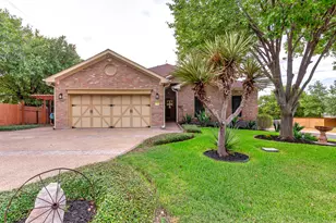 1900 Red Rock Dr, Round Rock, TX 78665 - Photo 2
