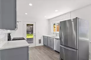 9404 Meadow Vale, Austin, TX 78758 - Photo 14