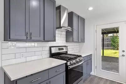 9404 Meadow Vale, Austin, TX 78758 - Photo 14
