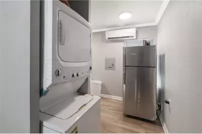 204 E 30th Street #201, Austin, TX 78705 - Photo 4