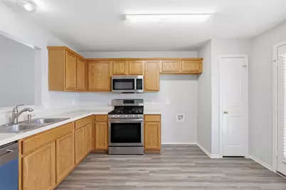 11607 Paul E Anderson Drive, Austin, TX 78748 - Photo 6