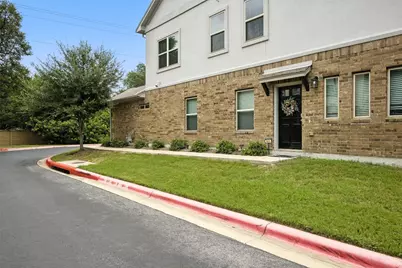 2304 S Lakeline Boulevard #501, Cedar Park, TX 78613 - Photo 2