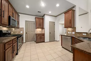 8608 Alophia Dr, Austin, TX 78739 - Photo 14