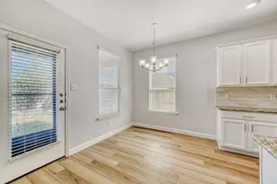 301 Serpentine Ln, Jarrell, TX 76537 - Photo 12