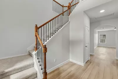 301 Serpentine Lane, Jarrell, TX 76537 - Photo 22