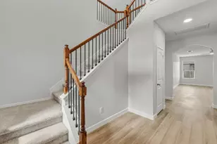 301 Serpentine Ln, Jarrell, TX 76537 - Photo 22