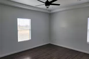 577 County Road 422 Rd, Stockdale, TX 78160 - Photo 38