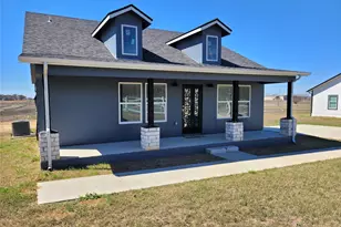 577 County Road 422 Rd, Stockdale, TX 78160 - Photo 16