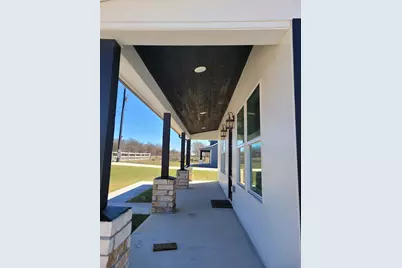 577 County Road 422 Road, Stockdale, TX 78160 - Photo 8