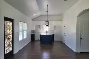 577 County Road 422 Rd, Stockdale, TX 78160 - Photo 24