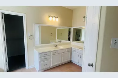 6805 Cromarty Lane, Austin, TX 78754 - Photo 14