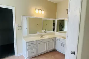 6805 Cromarty Ln, Austin, TX 78754 - Photo 14