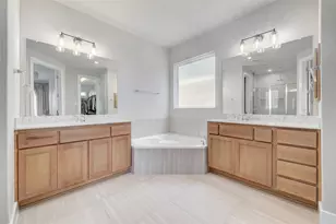 317 Rock Knl St, Liberty Hill, TX 78642 - Photo 18