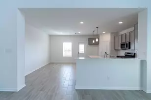 13621 Endless Narrow Ln, Elgin, TX 78621 - Photo 12