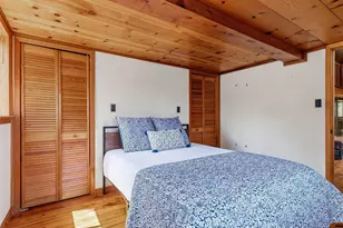 215 Lakeview Dr, Smithville, TX 78957 - Photo 10