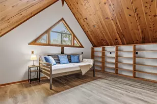 215 Lakeview Dr, Smithville, TX 78957 - Photo 16