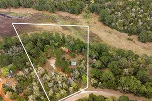 215 Lakeview Dr, Smithville, TX 78957 - Photo 2