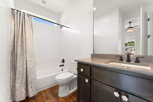 300 Marina View Ct, Austin, TX 78734 - Photo 16