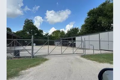 416 W La Fayette Street, La Grange, TX 78945 - Photo 2