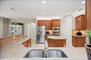 26723 Rockwall Pkwy, New Braunfels, TX 78132 - Photo 14