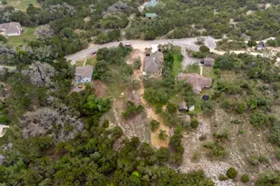 112 Twin Creek Cir, Dripping Springs, TX 78620 - Photo 36