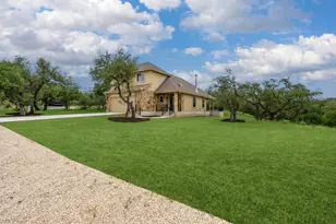 112 Twin Creek Cir, Dripping Springs, TX 78620 - Photo 4
