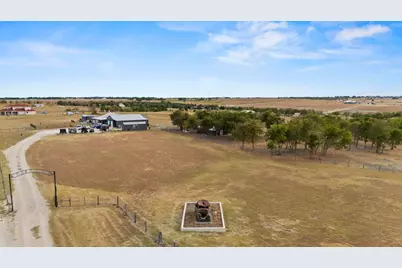 1767 County Road 420, Taylor, TX 76574 - Photo 36