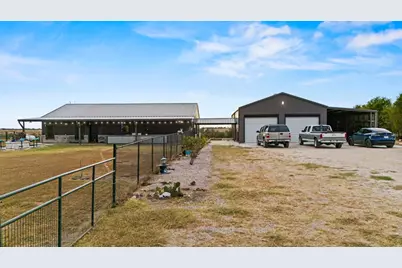 1767 County Road 420, Taylor, TX 76574 - Photo 28