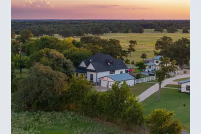 413 County Road 410, Buckholts, TX 76518 - Photo 2
