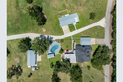 413 County Road 410, Buckholts, TX 76518 - Photo 34