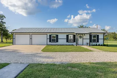 413 County Road 410, Buckholts, TX 76518 - Photo 32