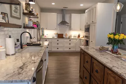 5 Champions Lane, Lakeway, TX 78734 - Photo 6