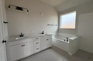 12709 Raven Mdw Dr, Buda, TX 78610 - Photo 18