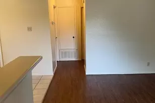 501 Hedgewood Dr, Georgetown, TX 78628 - Photo 2