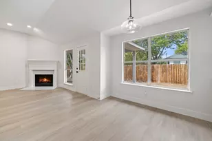 1006 Cottonbowl Dr, Taylor, TX 76574 - Photo 12