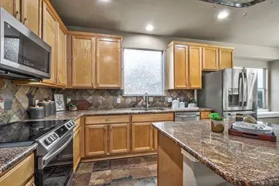 915 Mesquite Hollow Place, Round Rock, TX 78665 - Photo 10