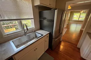 307 E 38th St, Austin, TX 78705 - Photo 4