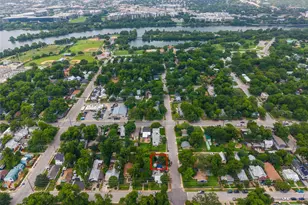 67 Anthony St, Austin, TX 78702 - Photo 2