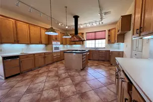 333 Co Rd 497, Taylor, TX 76574 - Photo 8