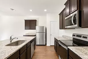 14405 Boomtown Wy, Elgin, TX 78621 - Photo 4