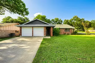 1300 Neans Dr, Austin, TX 78758 - Photo 2