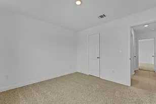 261 Rivers Edge Dr, Georgetown, TX 78628 - Photo 6