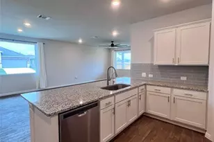 944 Vogel Dr, Georgetown, TX 78626 - Photo 4