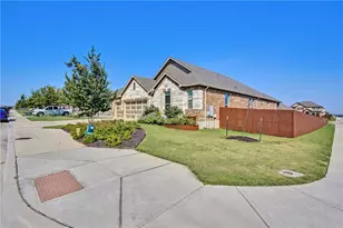 302 Alamosa Dr, Georgetown, TX 78626 - Photo 28