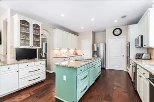 58 Cottondale Rd, The Hills, TX 78738 - Photo 10