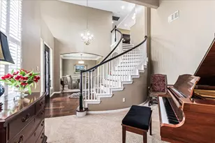 58 Cottondale Rd, The Hills, TX 78738 - Photo 4