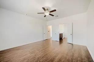 5717 Gerard Dr, Austin, TX 78744 - Photo 16