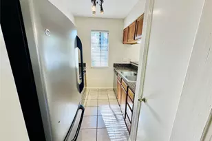 6810 Deatonhill Dr, Austin, TX 78745 - Photo 8
