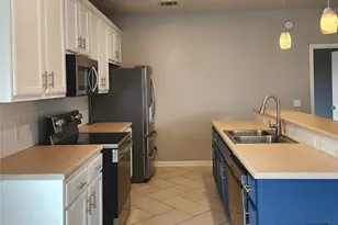 107 Holmstrom St, Hutto, TX 78634 - Photo 6